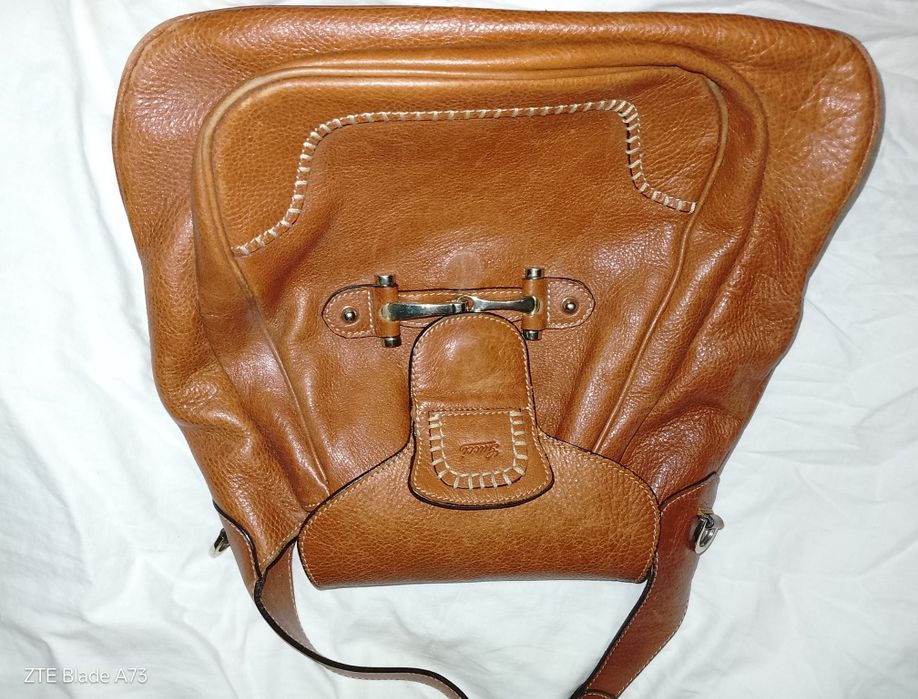 Сумочка Гуччи  в отличном  состоянии.,колекцыоная ,инклюзив.