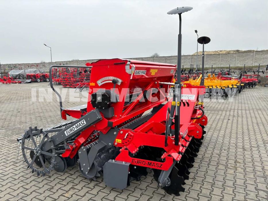 Agregat uprawowo-siewny EURO-MASZ nabudowany BEZORKOWIEC brona siewnik