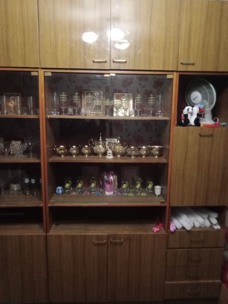 Стінка б/у ціна договірна