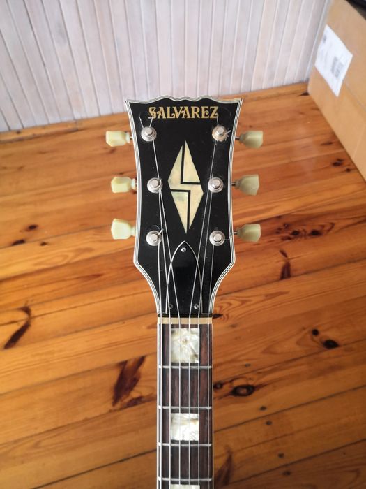 Salvarez les paul Standard