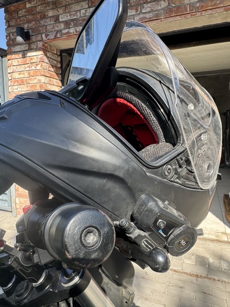 bajaj dominar, abs