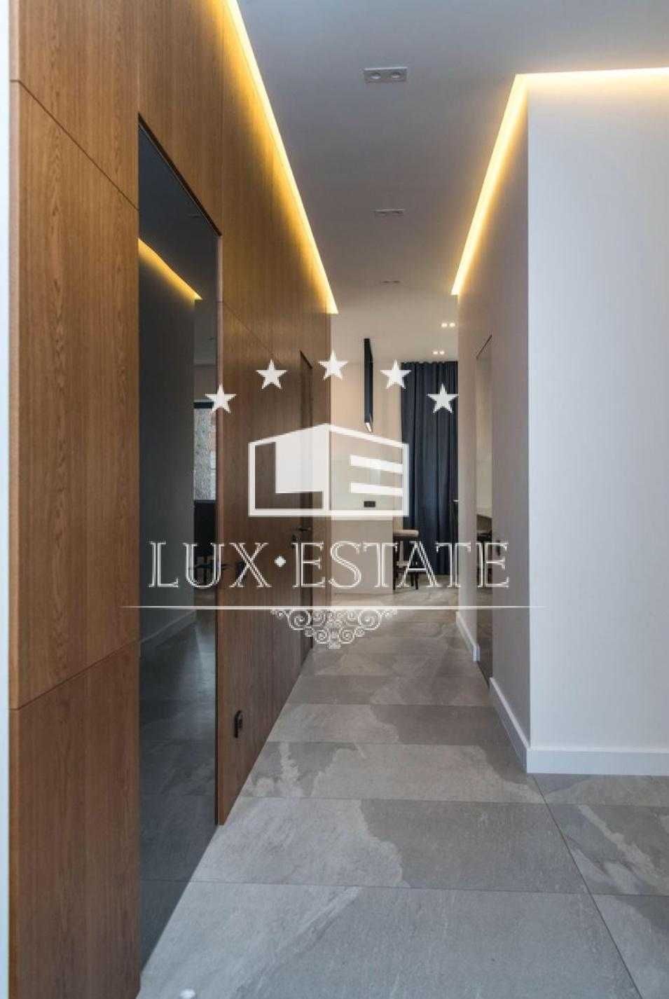 Сдается современный дом 400м² рядом сосновый лес  (25 соток)  СТОЯНКА