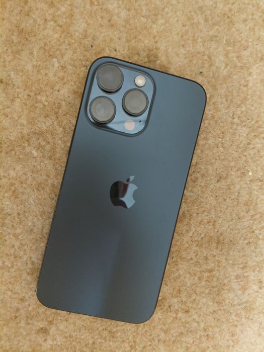 Продам Iphone 15 pro max