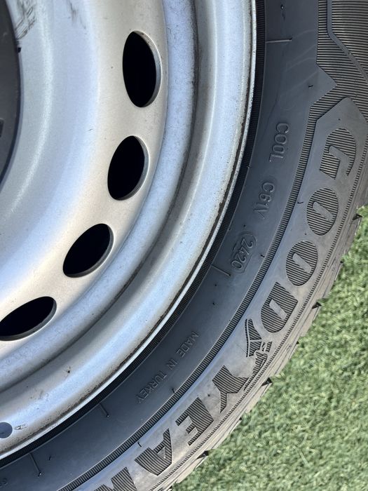 Koła VW T5 T6 5x120 et51 GoodYear 215/65 16C