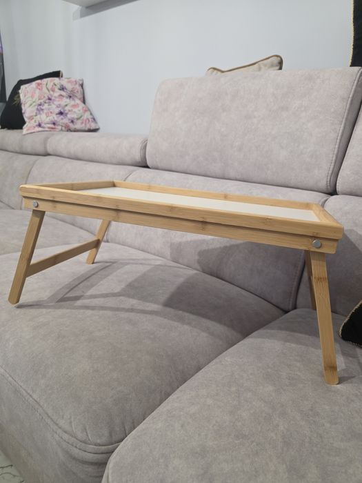 Taca śniadaniowa do łóżka