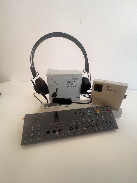 Teenage Engineering op-z + X2 + słuchawki