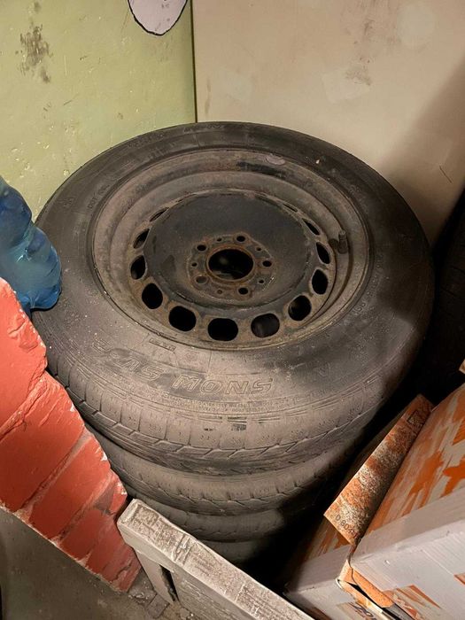 Felgi stalowe R15 5x120 E39 opony zimowe Nankang Snow SV-2 205/65/R15