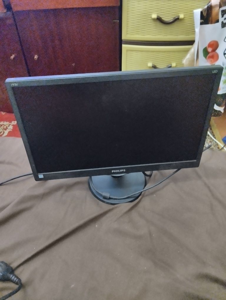 Продам монитор филипс