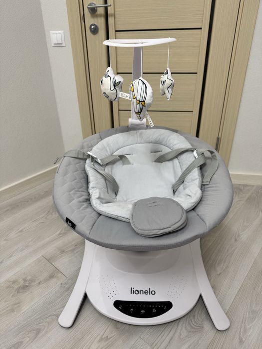 Крісло-гойдалка Lionelo Bella