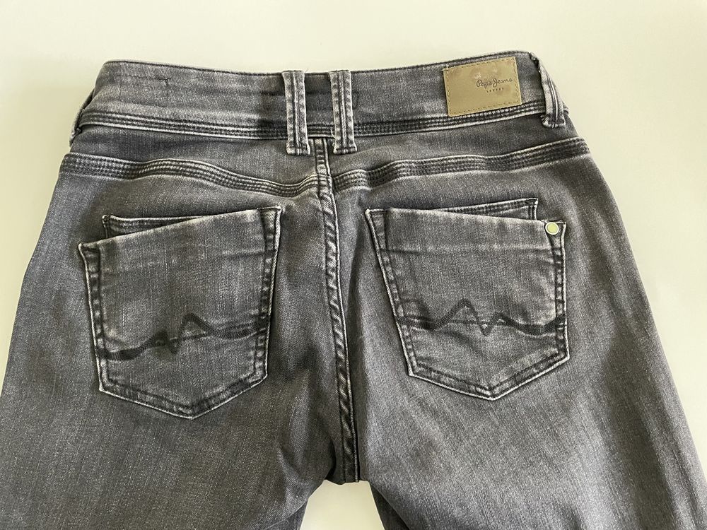 Calça de ganga cinzenta da pepe jeans