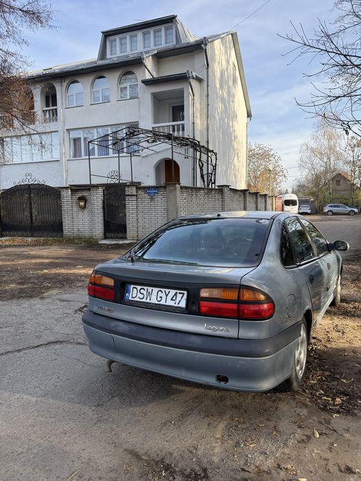 Продаж автомобіля Renault Laguna 1.6 бензин євробляха по тех паспорту