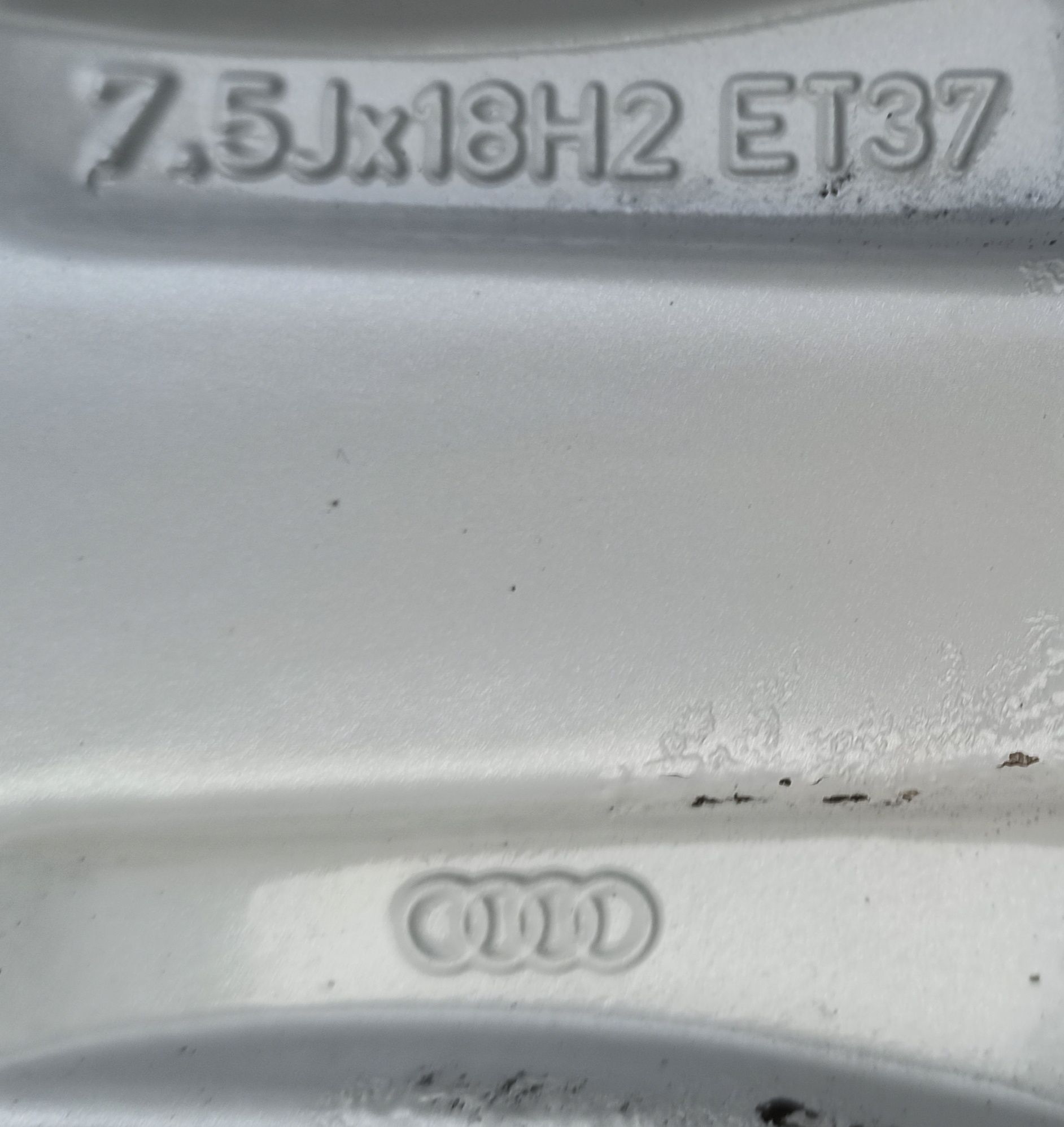 Felgi Oryginał Audi A3 A4 A5 A6 A7 A8 Q5 Q3 7,5Jx18 ET37 5x112 4G0