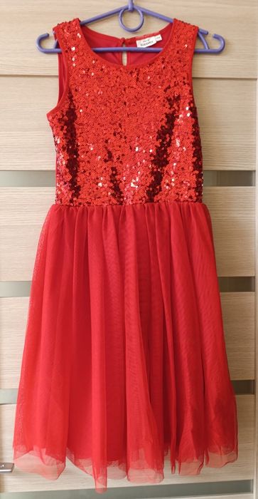 Святкова сукня для дівчинки