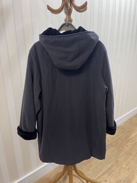 Демісезонна куртка фасону класичноі дублянки р-р 12