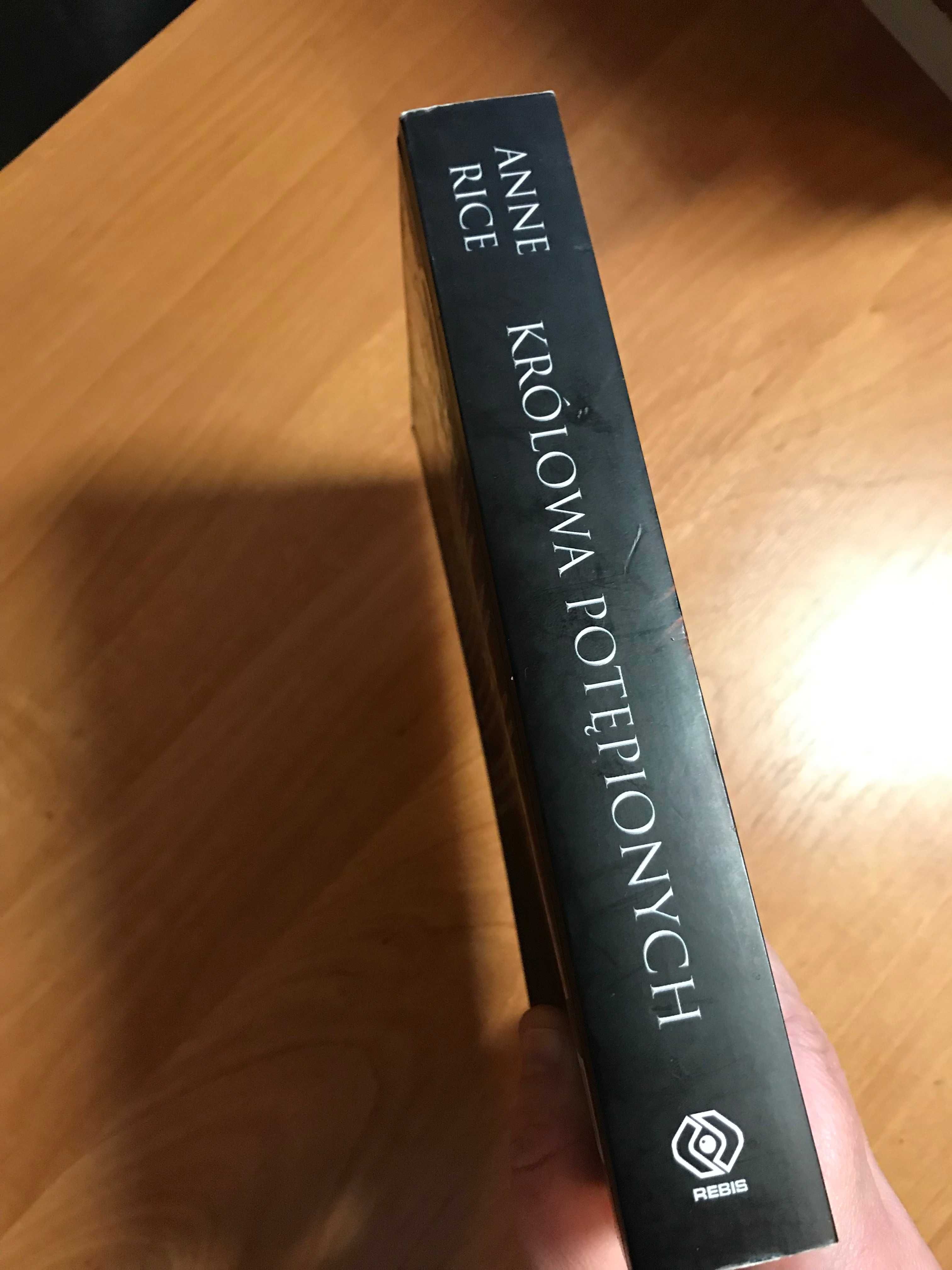 Anne Rice - Kroniki Wampirów Królowa potępionych  Wywiad z wampirem