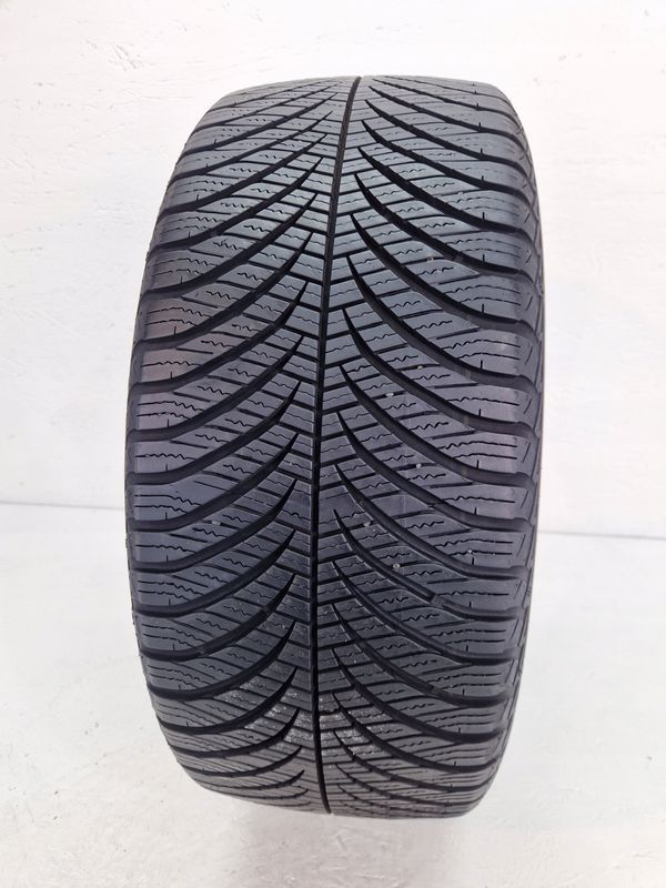 Opona Goodyear Vector 4Seasons 225/45r17/94v