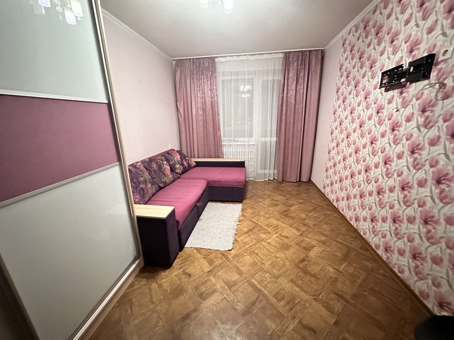 Сдам свою 3х комнатную квартиру метро Спортивная