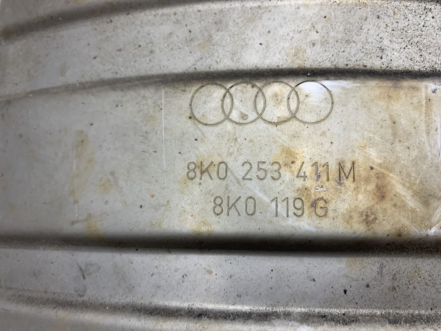 Глушитель средний 8T0253409AC для Audi A5 8T 2008-2016