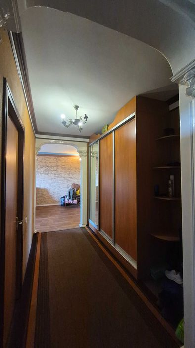 *Продаж 3-х кімнатної квартири по вул. Авраменка, Шевченківський район