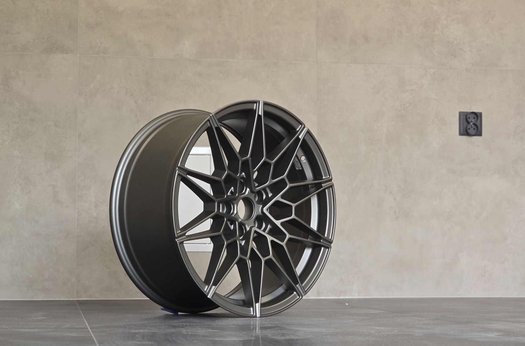 Felgi R19 do BMW 5x112 G30 G20 G21 G31 G26 G22 i inne