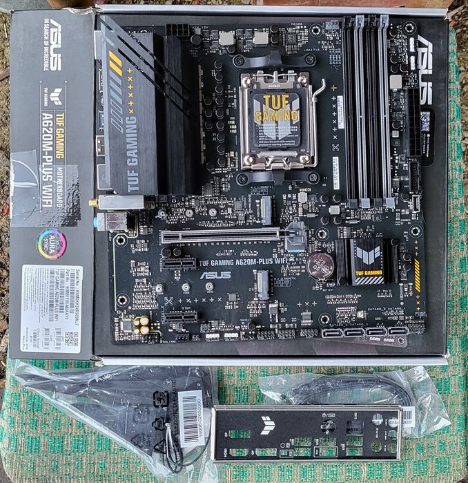 Материнська плата Asus TUF GAMING A620M-PLUS WIFI (sAM5, AMD A620)