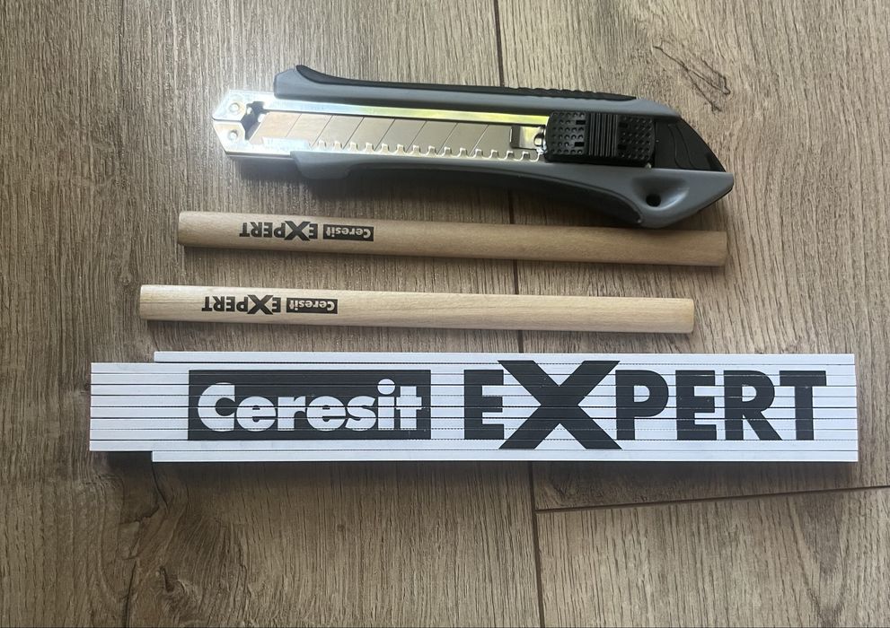 Miarka drewniana i nożyk Ceresit