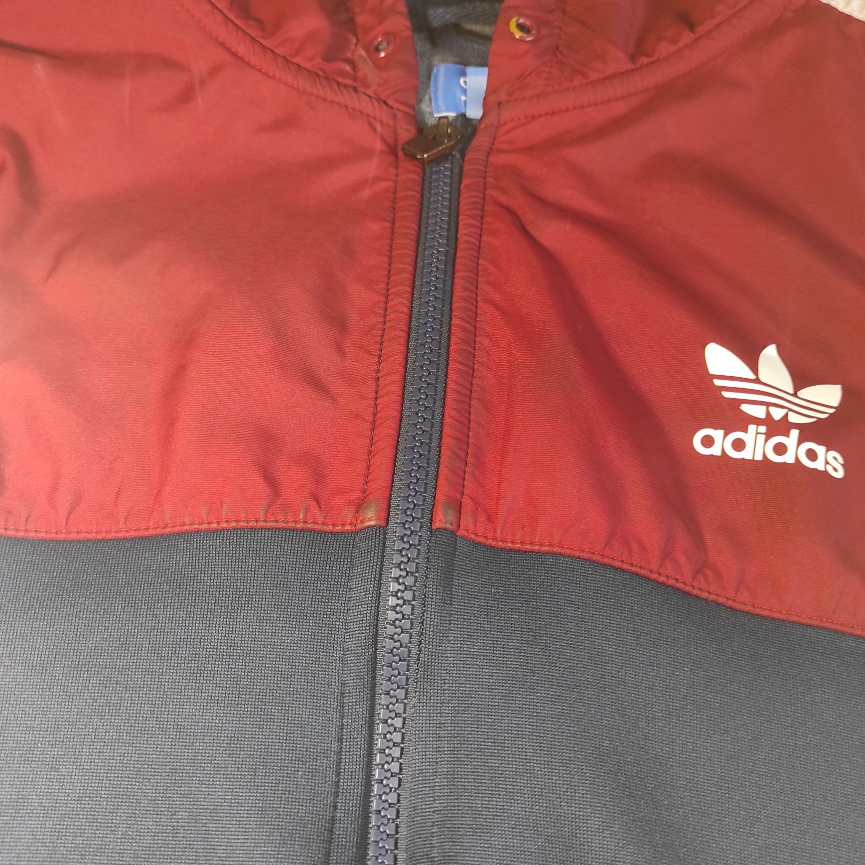 Кофта adidas красно синяя