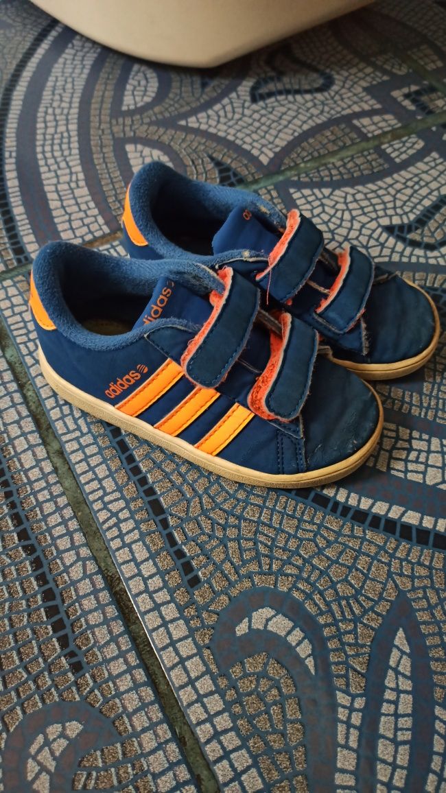 Buciki Adidas r. 24