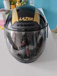 Kask firmy LAZER