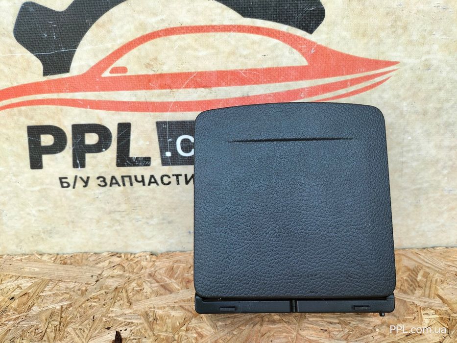 VW Jetta V 05-11 инвертор преобразователь напряжения 230V 150W