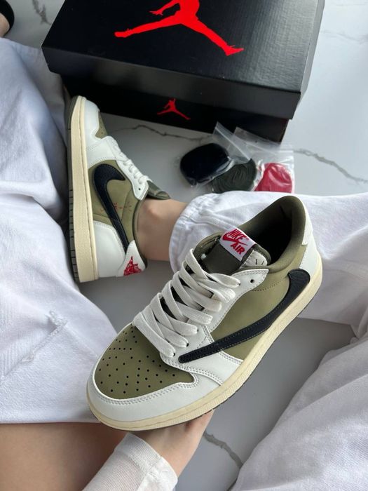 Jorgan 1 Low x Travis Scott OG SP Reverse Olive Medium Olive