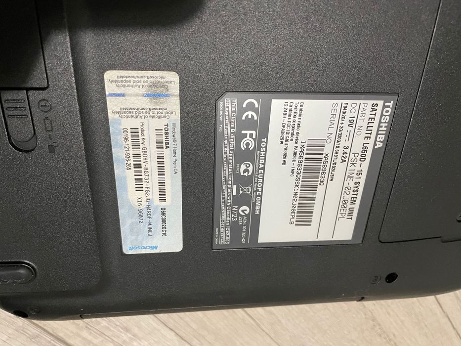 Laptop TOSHIBA Satellite L650D