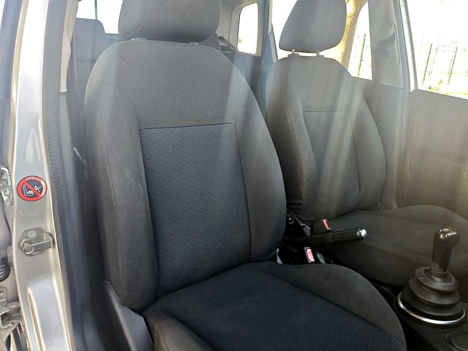 Ford Fiesta 1.2- A/C-  versão Guia