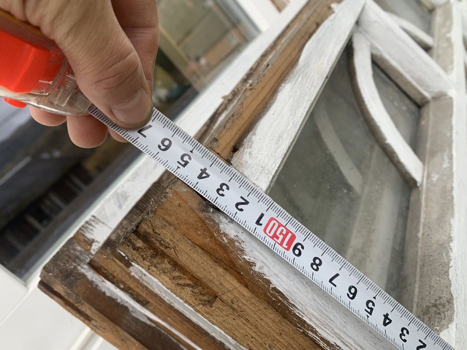 Вікна деревяні декоративні , балконні