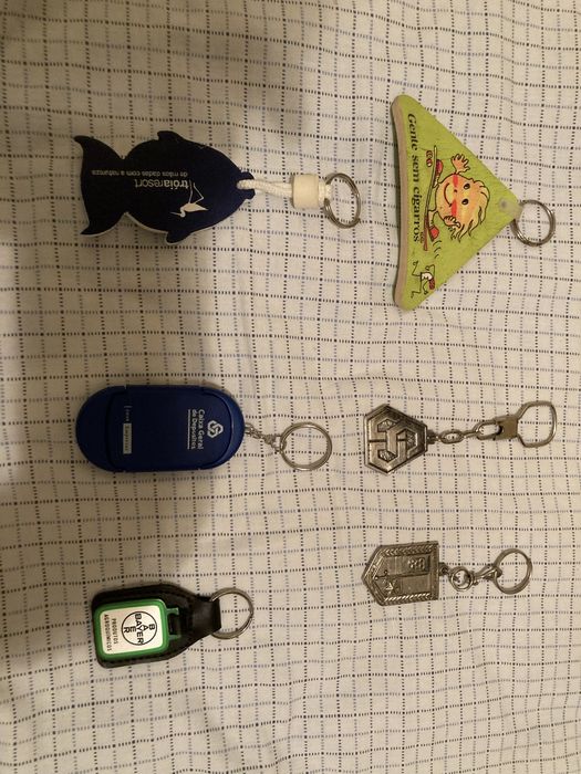 30 porta-chaves coleção 1,5 euros cada