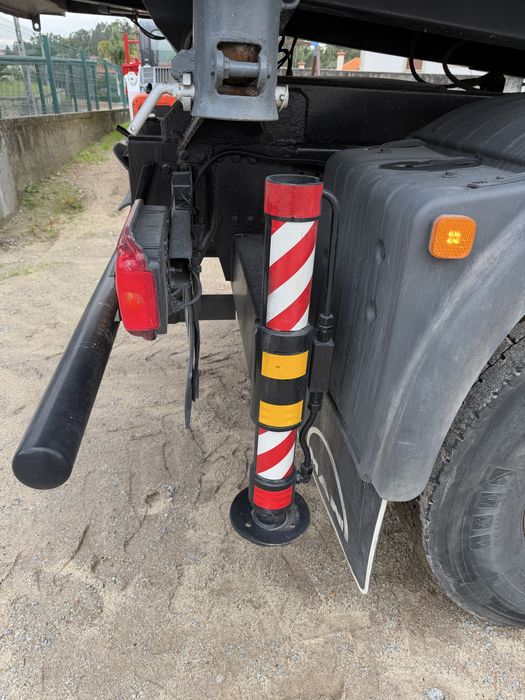 Man com grua hiab 322  de 22.5m e bascúla