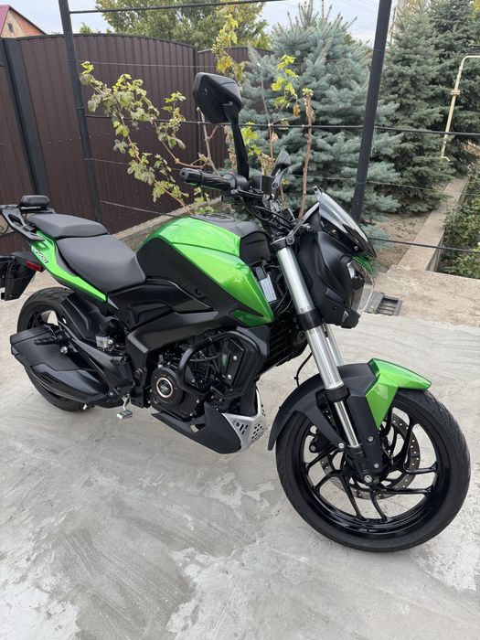 Мотоцикл Bajaj Dominar 400