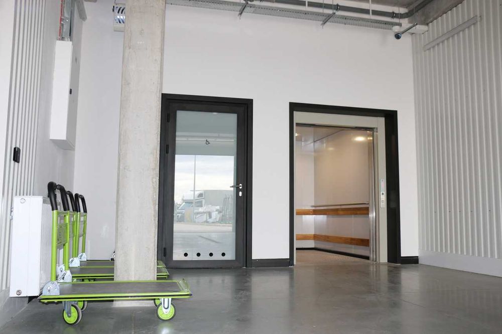 Lockbox - Magazyn Selfstorage do wynajęcia 4 m² - 5 minut od Ławicy
