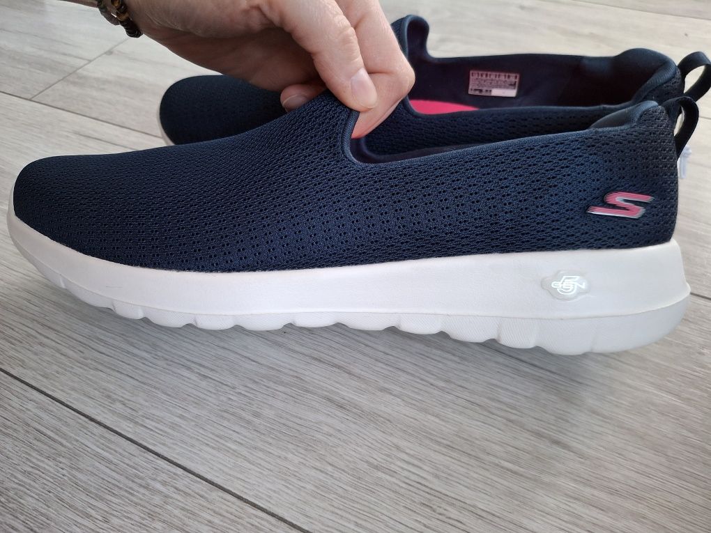 Lekkie! Buty damskie sportowe Skechers damskie 42 czyli 29 cm wsuwane