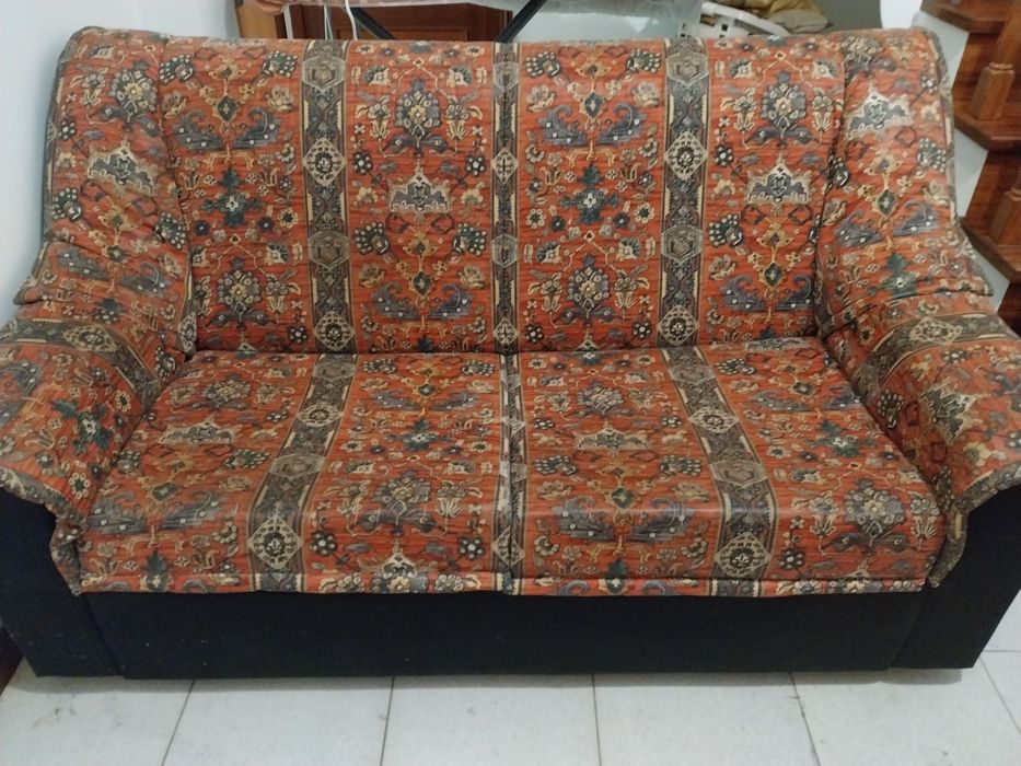Sofá-Cama com dois cadeirões