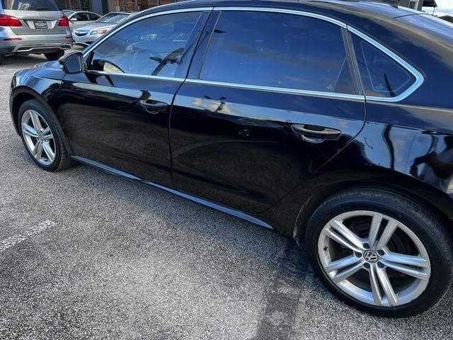 Volkswagen Passat Sel 2015 Року