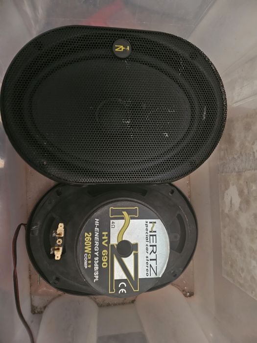 Colunas hertz hv690 240w