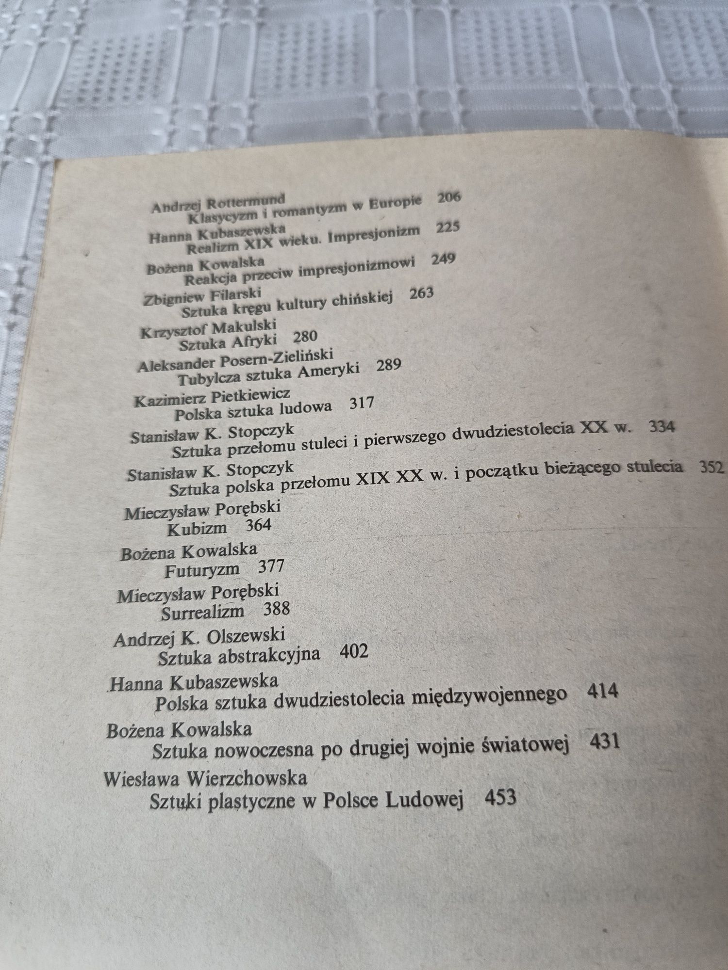 Dzieje sztuki powszechnej, Bożena Kowalska