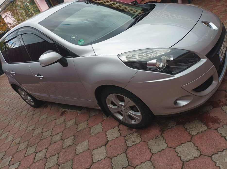 Продам Renault Scenic