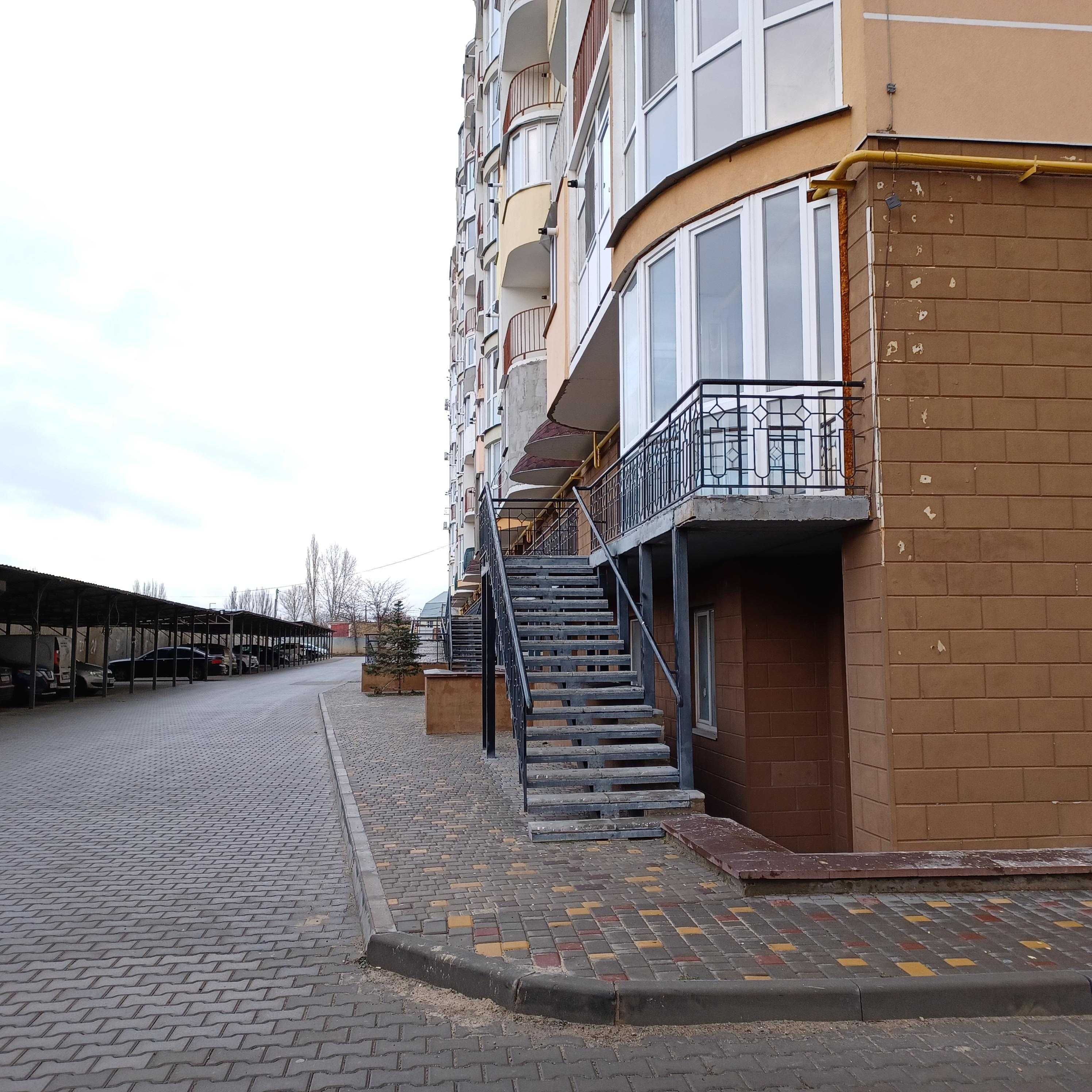 Продам вигідно  комерційне приміщення вільного призначення
