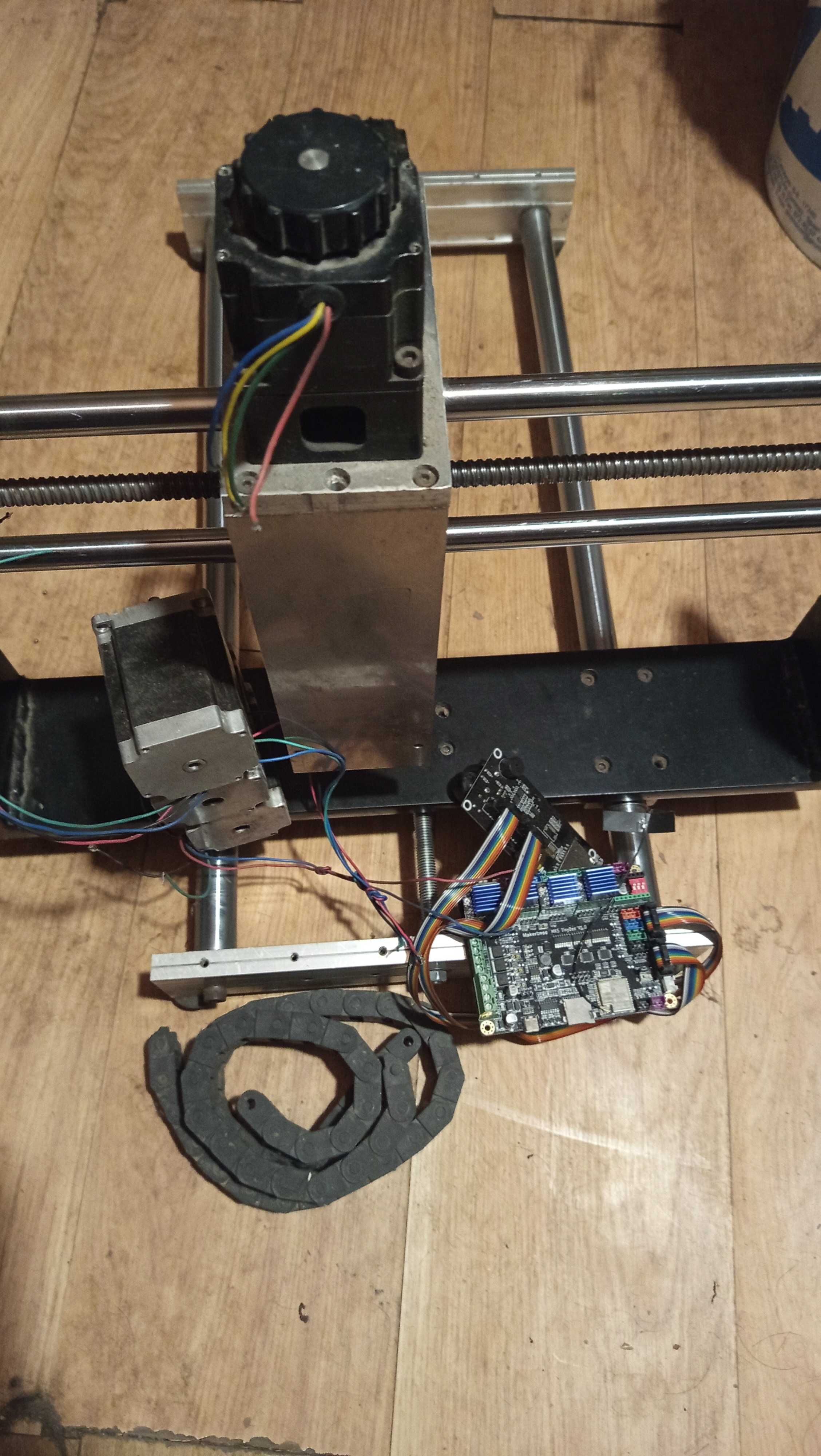 CNC incompleta. Para quem quiser continuar. Bom para aprender.
