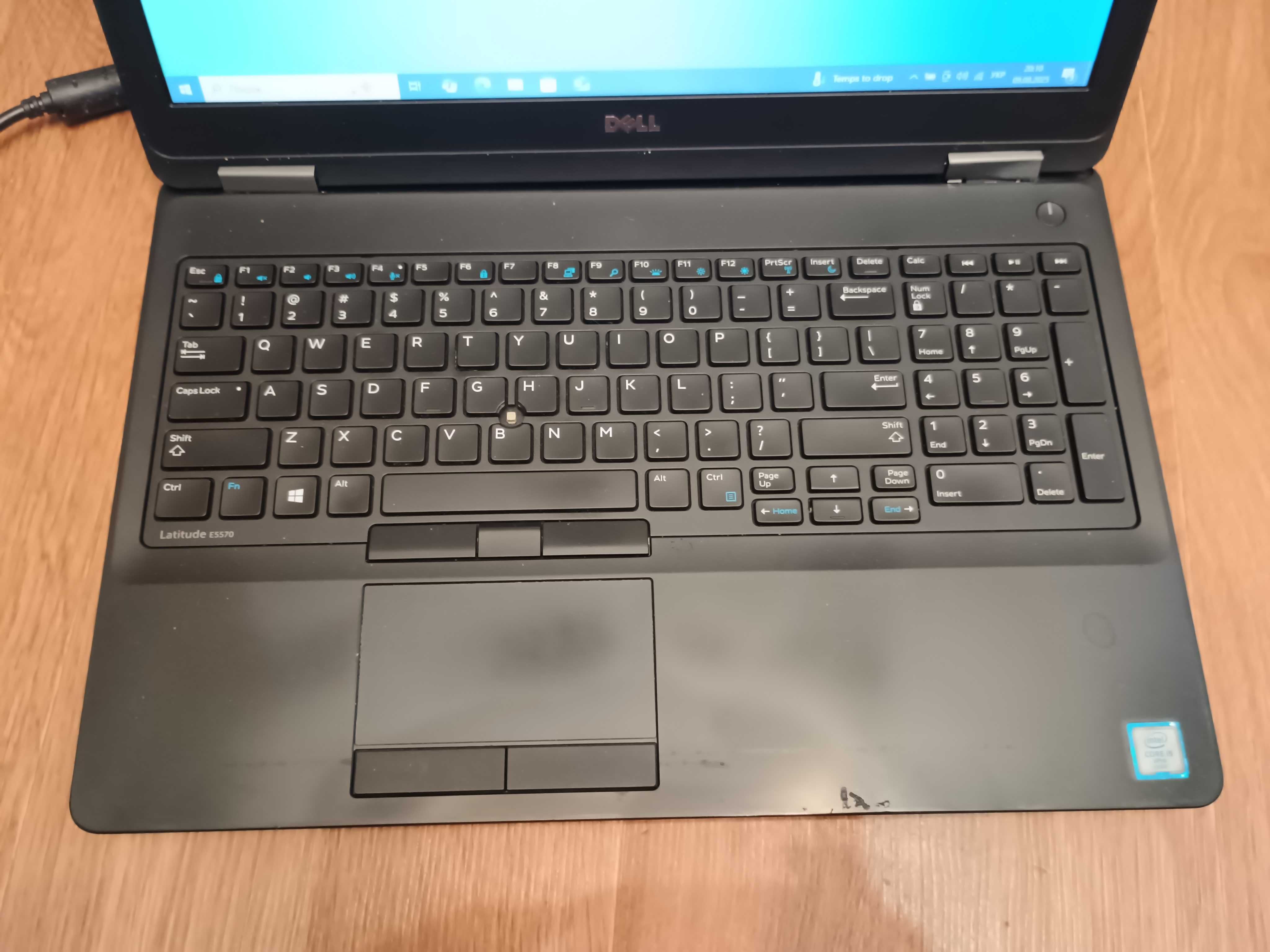 Dell latitude e5570 i5 6300u\8gb\180 SSD