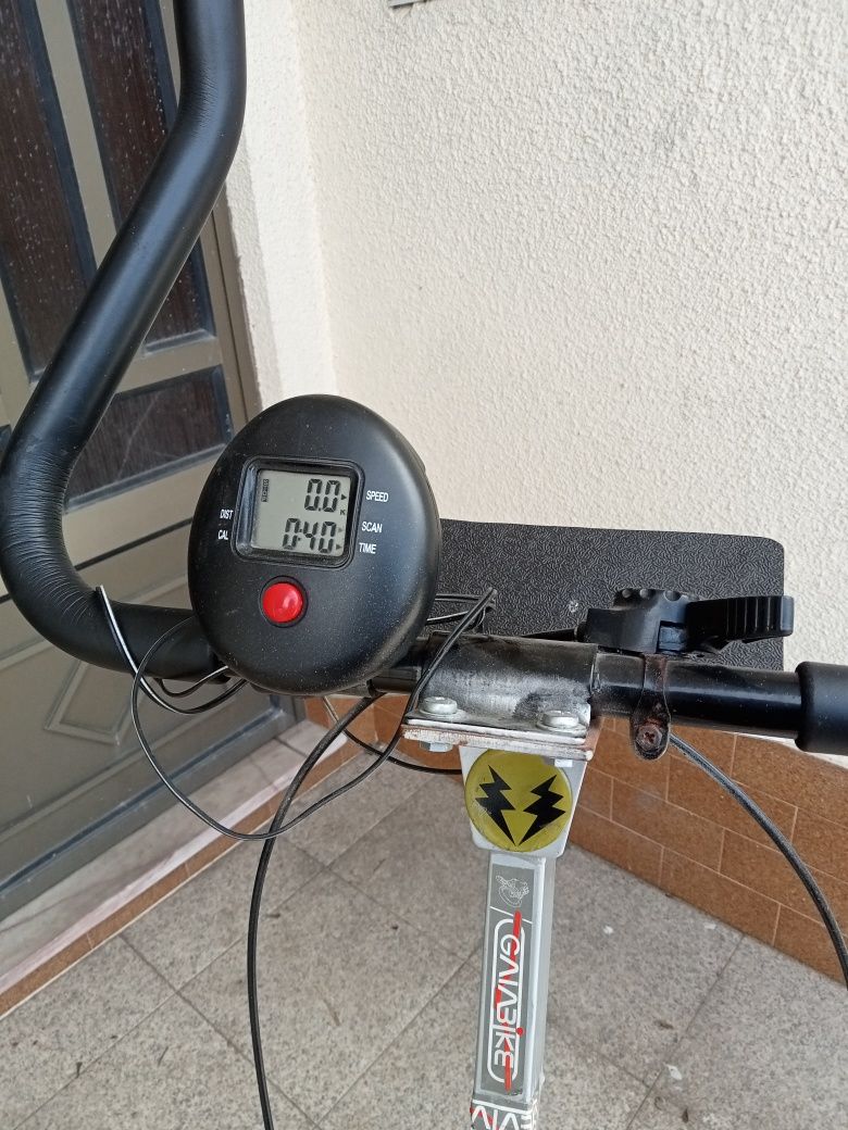 Bicicleta de ginástica