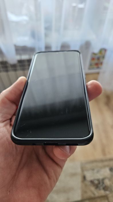 Samsung s20 на запчастини