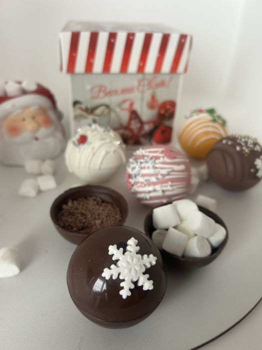 Какао бомбочки кулі подарунок на різдво новий рік  солодощі цукерки